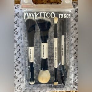 MYKITCO to go! dual ended brush set